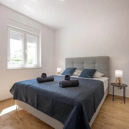 Umag-kuca Za Odmor Sandra Holiday home Umag