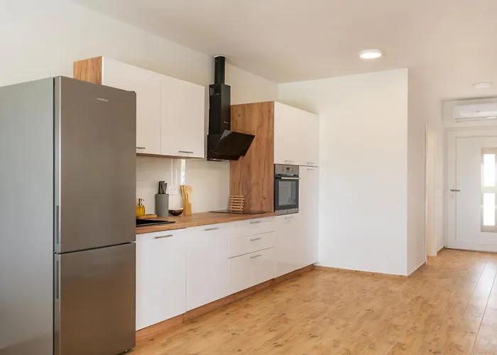 Vikendica Umag-kuca Za Odmor Sandra Umag